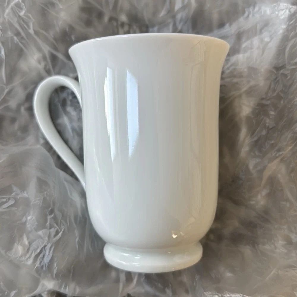 Pottery Barn Santa baby mug -brand New